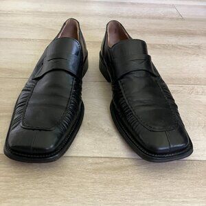 Pair of mens Kenneth Cole New York  Italian leather shoes, size US 11